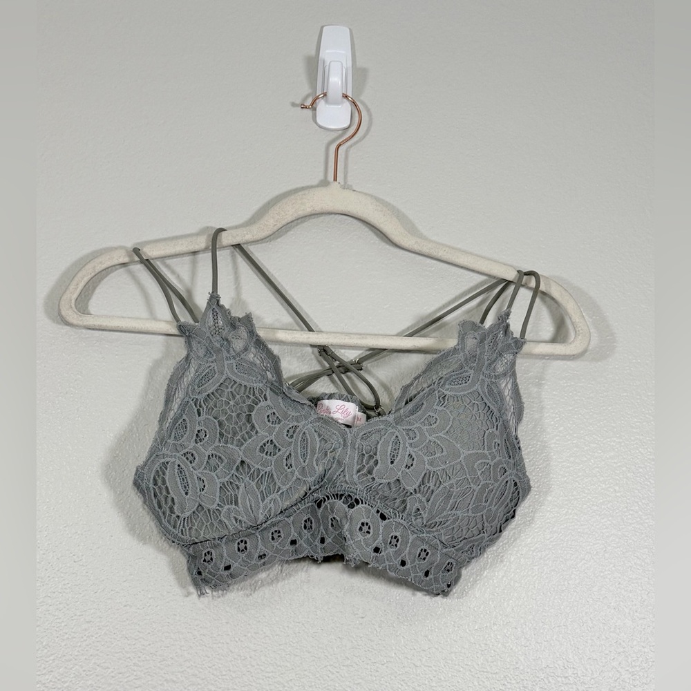 Pink Lily Lace Bralette So This Is Love Bra Floral Crochet Layering Gray Women M